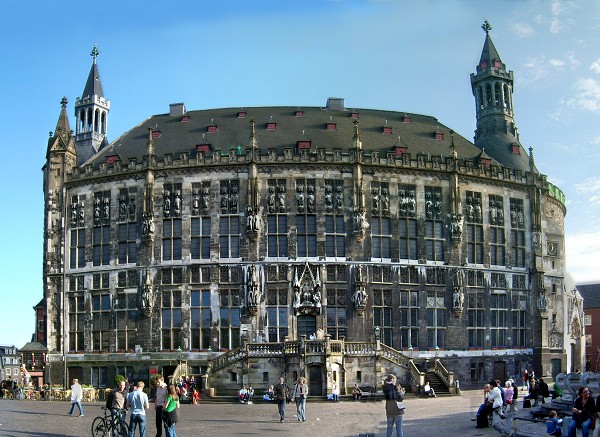 hotel de ville Aix-la-Chapelle