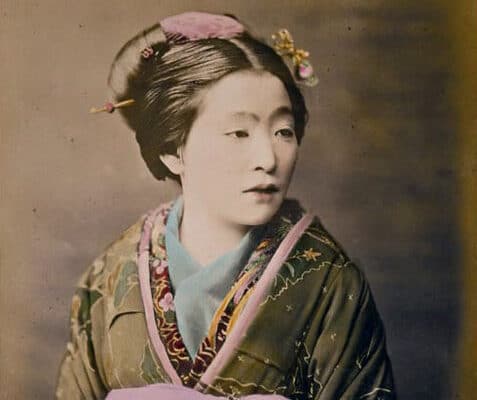 photo vintage d'une femme japonaise en kimono